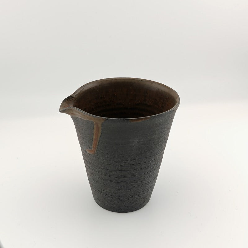 MichikoShida handgefertigte Ausschenkkanne 160ml / 200ml B rot (innen glasiert)