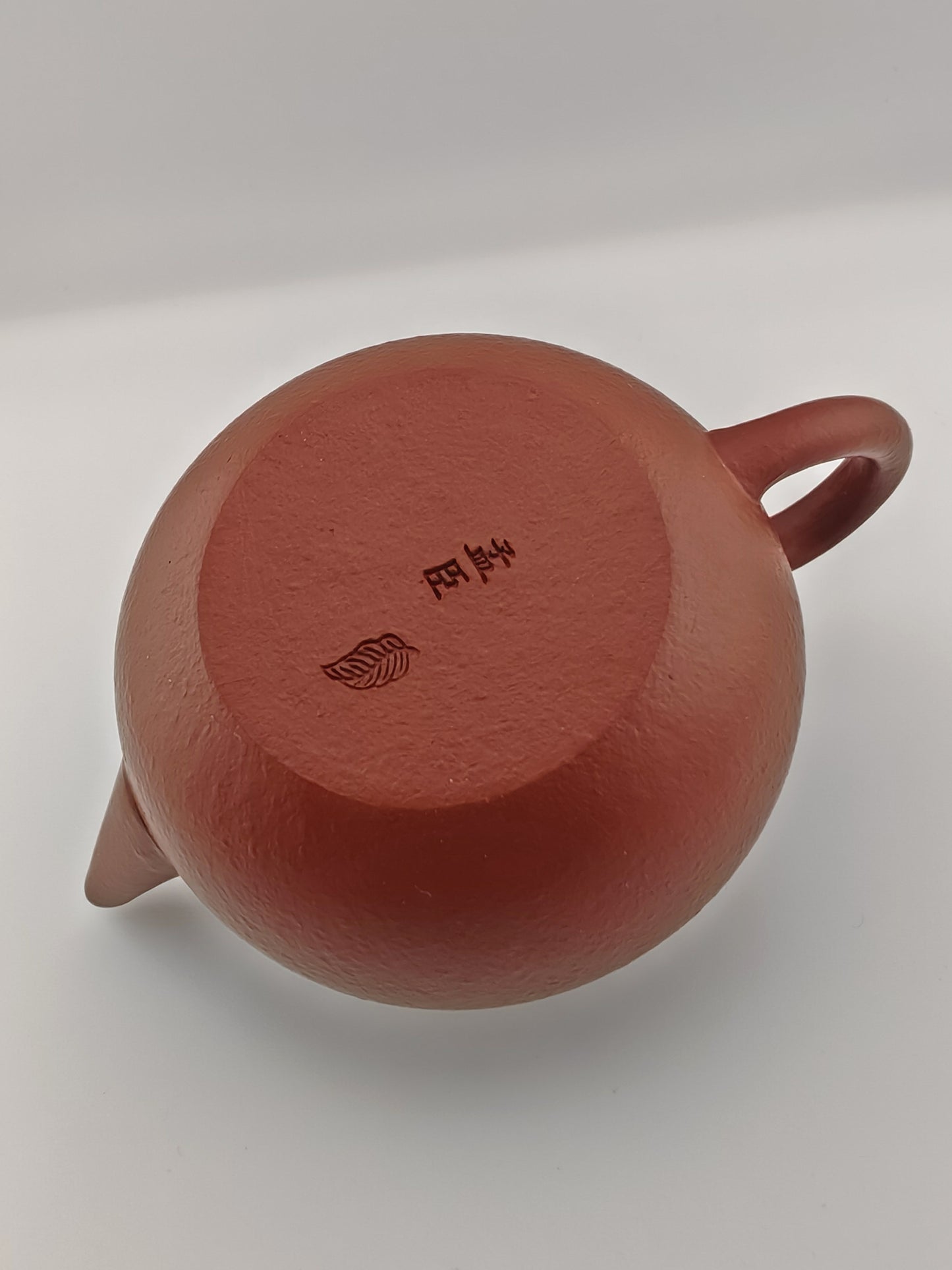 Yixing Zisha Teekanne 100ml, Laomeiyao Zhuni-Ton,Shuiping Form