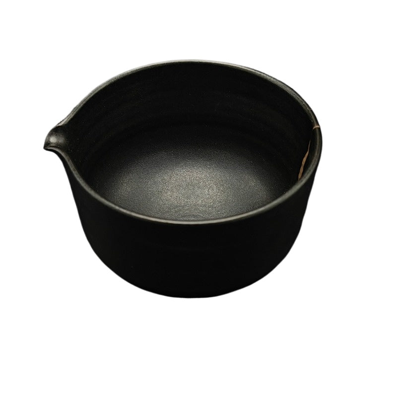 Michiko Chawan mit Ausguss – Handgefertigte Teeschale für Matcha oder Schalen-Aufguss-Tee