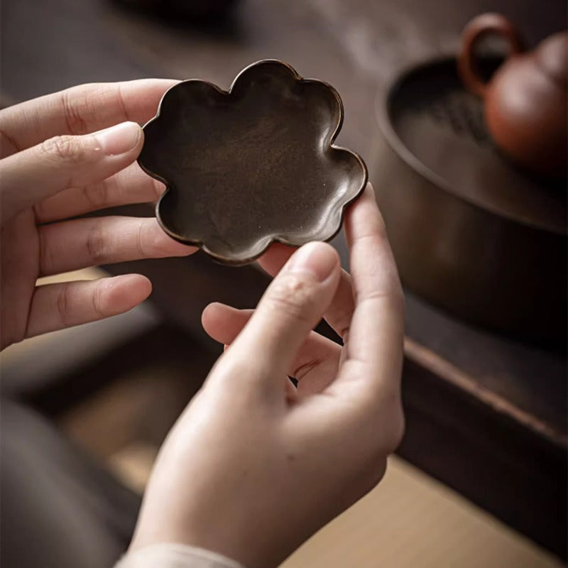 Handgefertigte Vintage Kupfer-Untertasse – Kleeblatt-Form, 7,5 cm