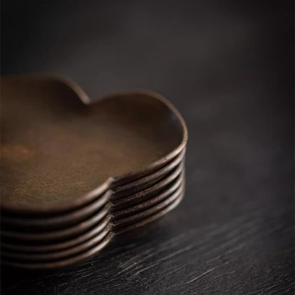 Kupfer-Untertasse Vintage – Handgefertigt, Vierblättrige Form 6,7x8,3 cm