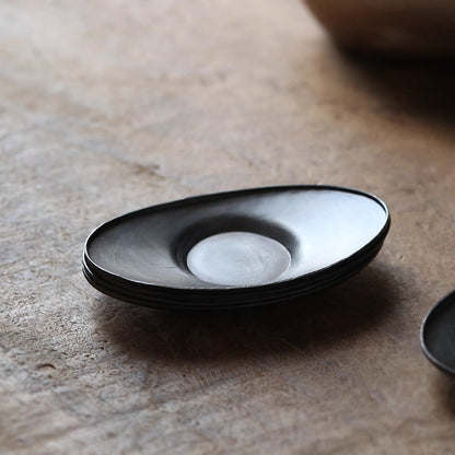 Handgefertigter Zinn-Untersetzer – Yuanbao-Form, naturbelassen für Gongfu-Tee