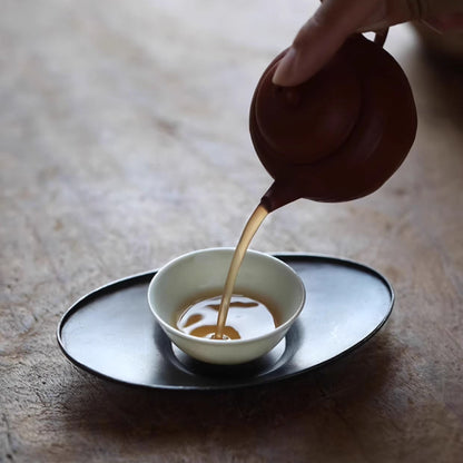 Handgefertigter Zinn-Untersetzer – Yuanbao-Form, naturbelassen für Gongfu-Tee