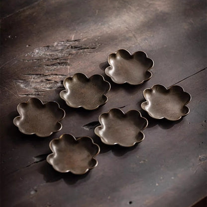 Handgefertigte Vintage Kupfer-Untertasse – Kleeblatt-Form, 7,5 cm