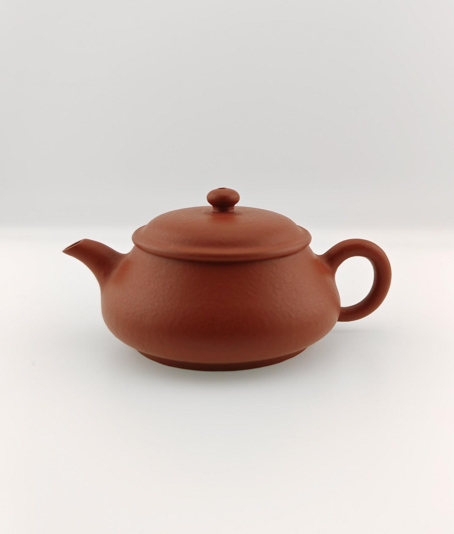 Yixing Zisha teapot 80ml, Zhuni clay, Minglu shape