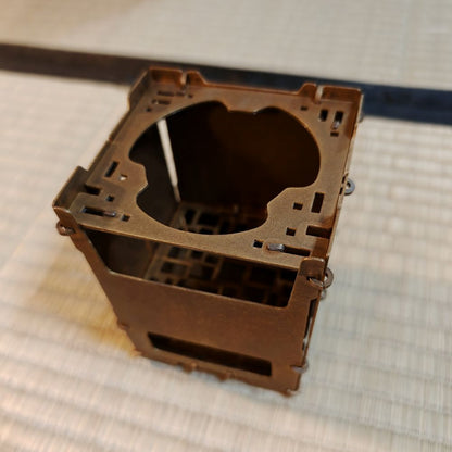 Faltbarer Mini Oven & Outdoor-Kocher aus Messing | Grill für Holz, Holzkohle & Alkohol 8,5 x 9,5 x 11,5 cm