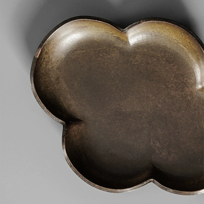 Kupfer-Untertasse Vintage – Handgefertigt, Vierblättrige Form 6,7x8,3 cm