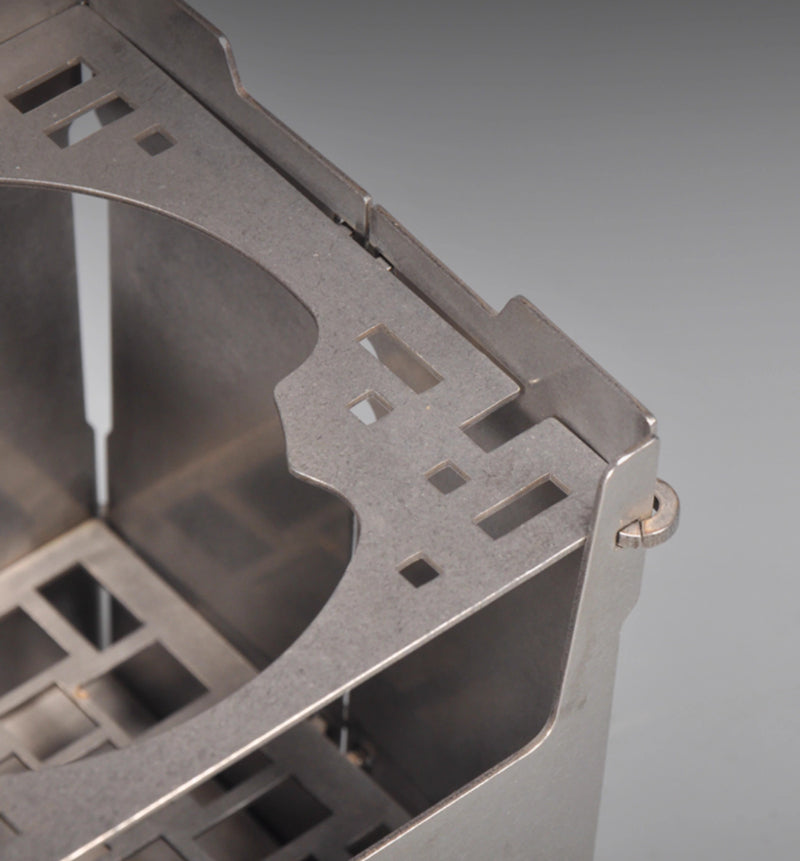 Faltbarer Mini Oven & Outdoor-Kocher aus Blech | Grill für Holz, Holzkohle & Alkohol 8,5 x 9,5 x 11,5 cm