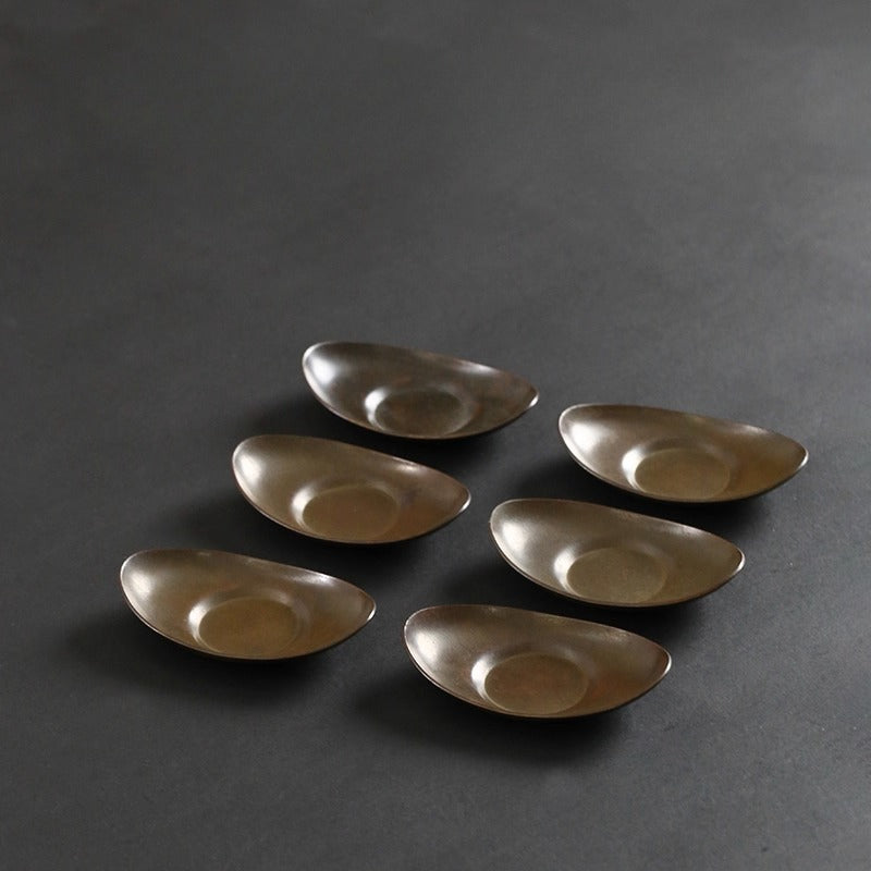 Vintage Kupfer-Untersetzer – Yuanbao-Form, Retro-Teeuntersetzer für Gongfu-Tee